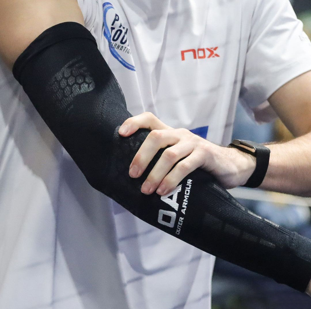Outer Armour compression arm sleeve for padel - view 3
