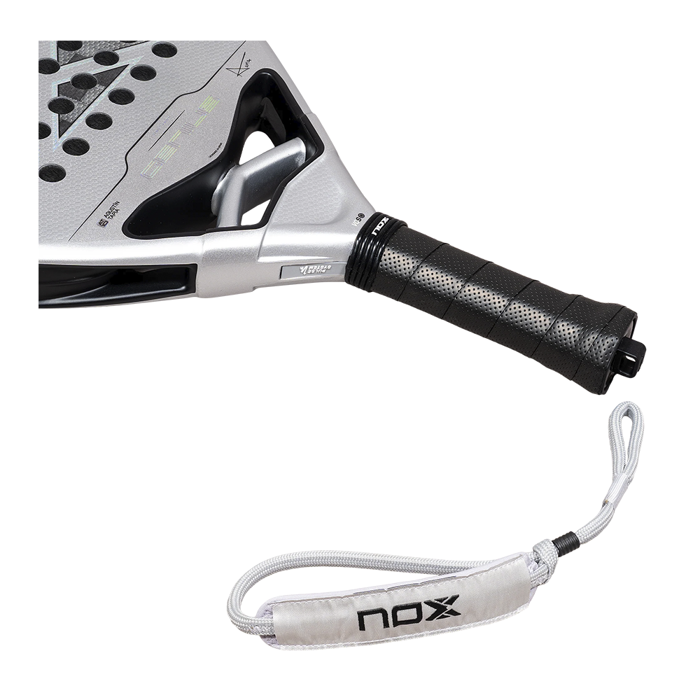 Nox Genius Attack 12K Alum XTREM padel racket - grip detail