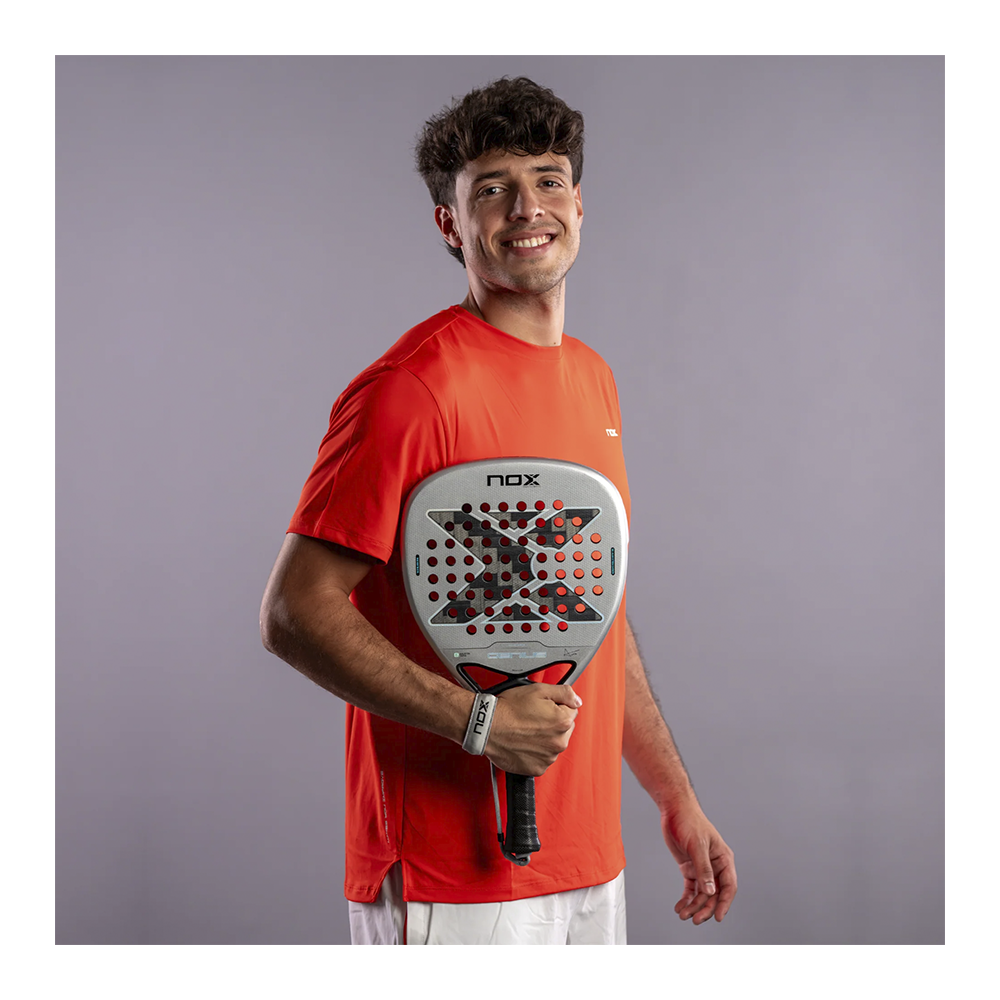 Nox Genius Attack 12K Alum XTREM padel racket - lifestyle view