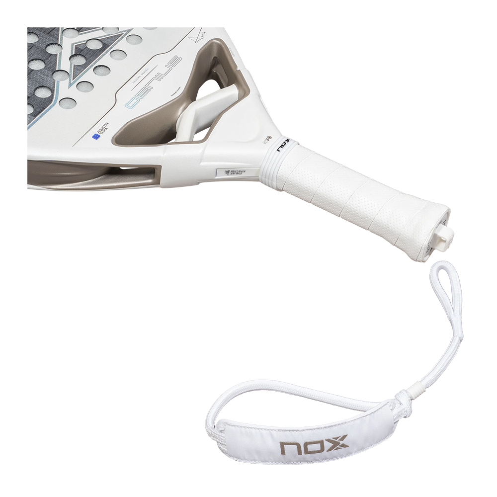 Nox Genius 12K Alum XTREM Lite padel racket - grip detail