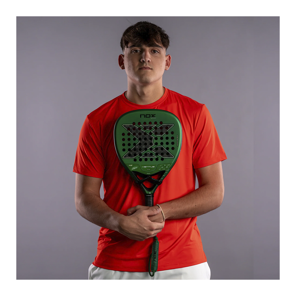Nox Ventus Attack 12K XTREM padel racket - lifestyle view