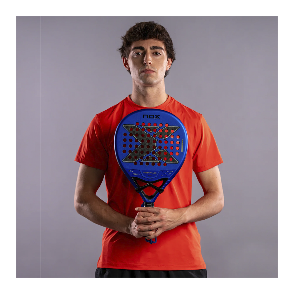 Nox Ventus Hybrid 12K XTREM padel racket - grip detail