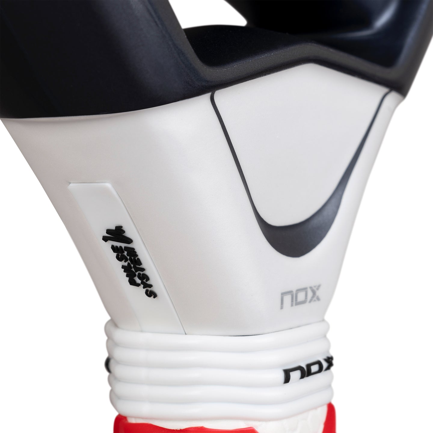 Nox AT10 Genius 12K Alum XTREM Lite padel racket - full view (image 7)